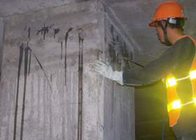 Xử lý vết thấm do nứt bê tông ( Hoặc rỗ) bằng công nghệ bơm Foam